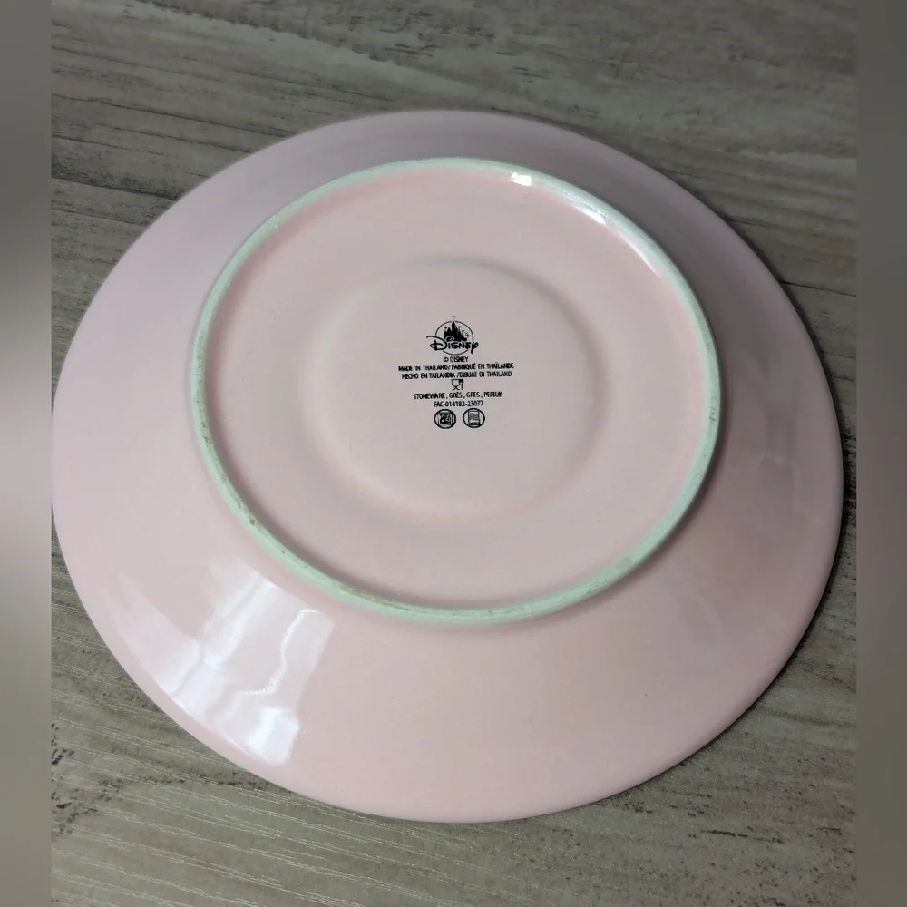 Mary Poppins Disney Parks Practically Perfect In Every Way Tea Cup and Saucer